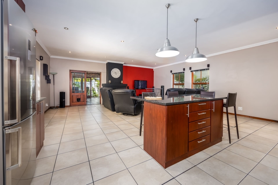 3 Bedroom Property for Sale in Vierlanden Western Cape